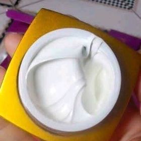 Kem dưỡng da ban ngày Lrocre trắng da trị nám chống nắng trị thâm mụn giá sỉ